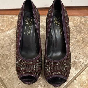 Donald J Pliner purple beaded made in Italy heel Sz. 7.5